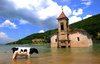 gallery-1444331928-abandoned-saint-nicholas-church.jpg
